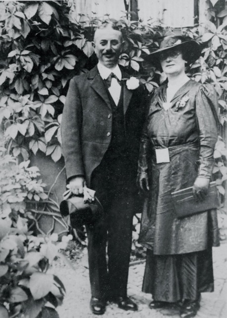 Andries en Judith van Dam in 1937